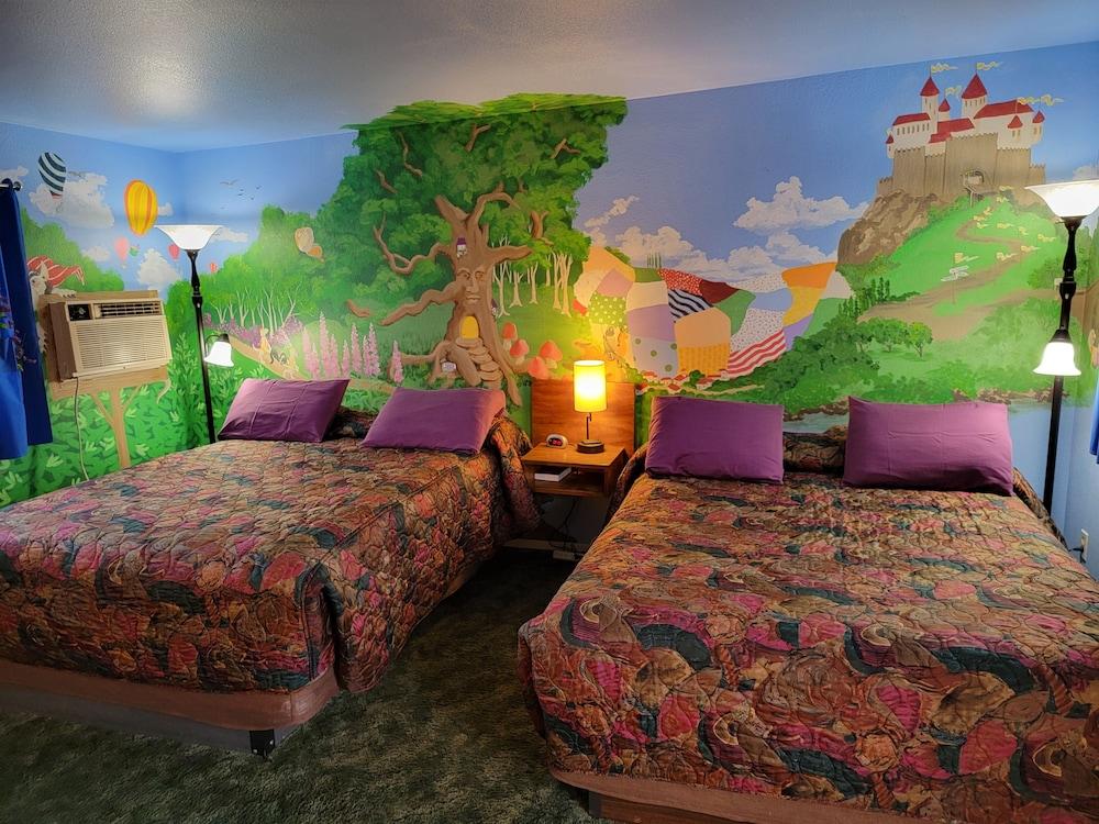 La Collage Inn photo 5