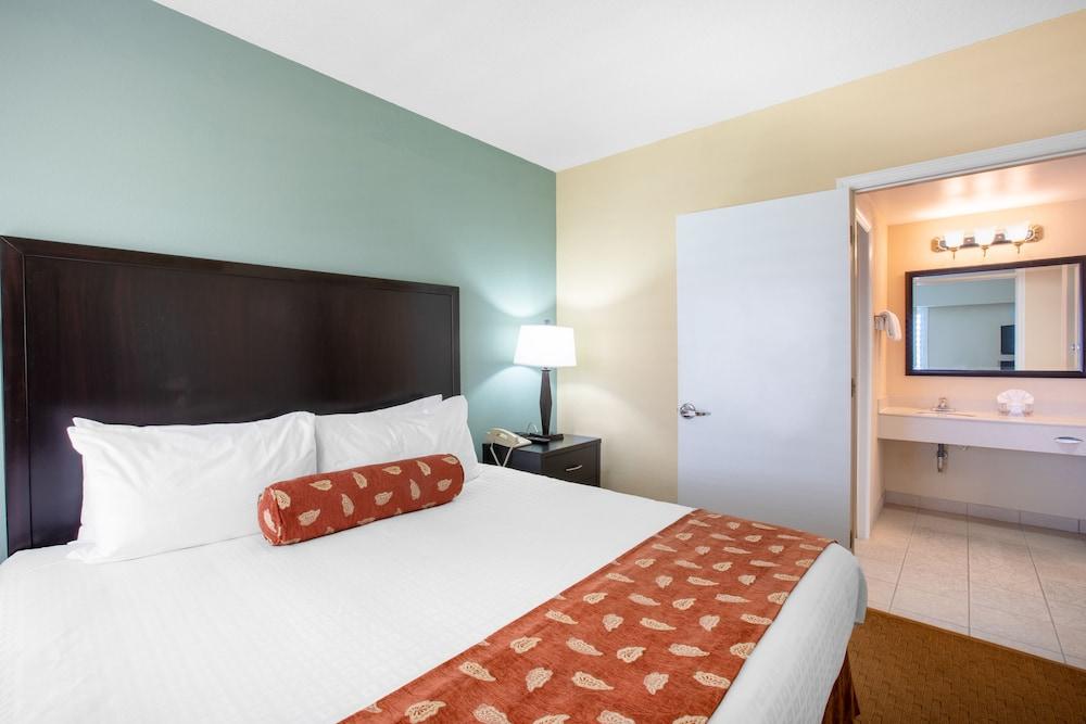 staySky Suites - I Drive Orlando photo 18