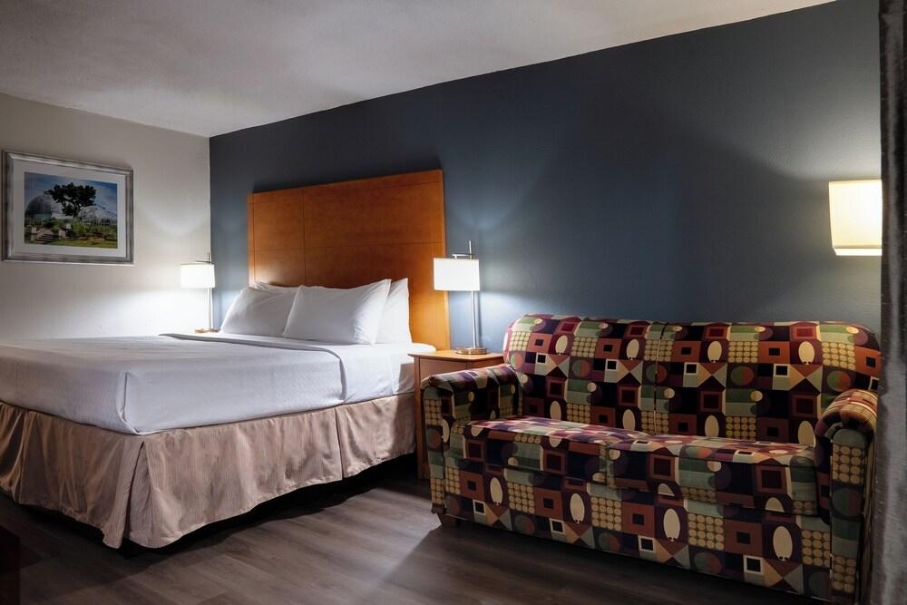 American Inn and Suites Ferndale photo 6