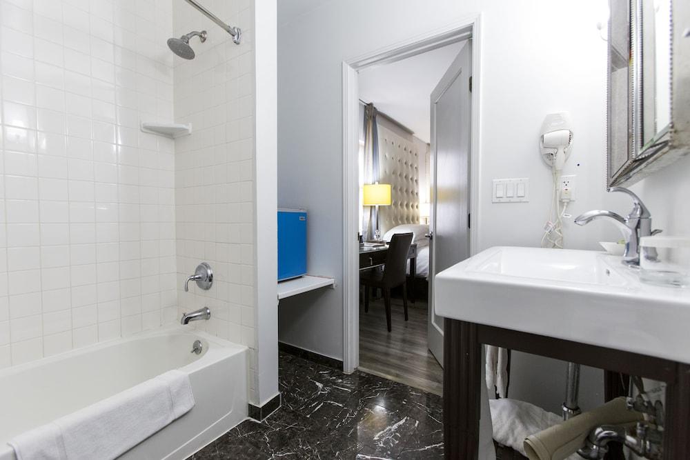 L.A. Sky Boutique Hotel photo 55