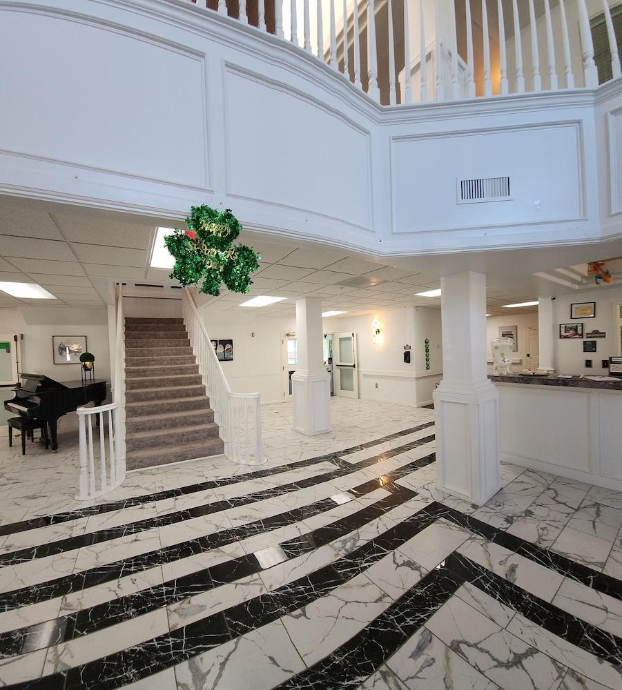 The Enchanted Suites & Residence photo 4