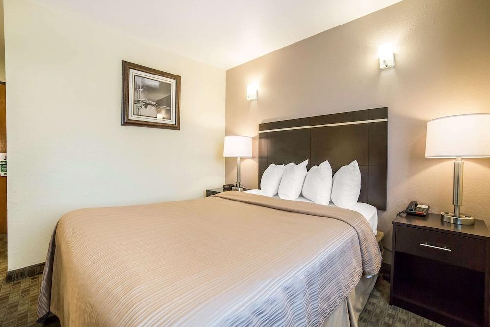Quality Inn & Suites Elko photo 10