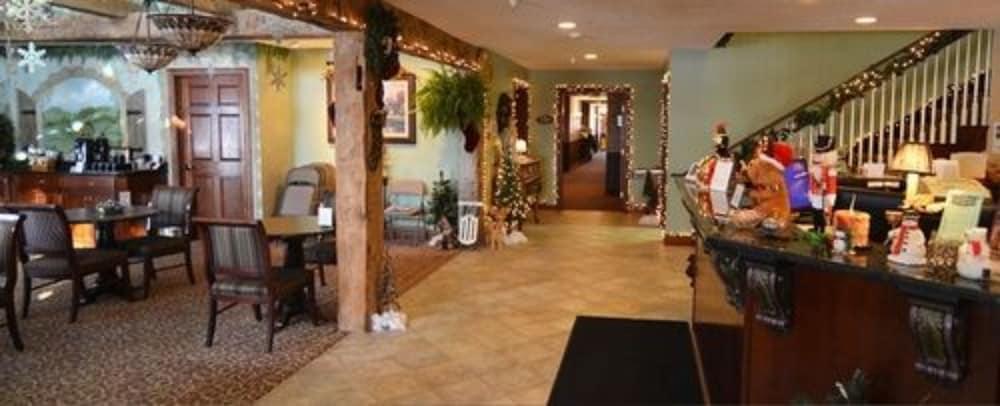 Hearthstone Inn & Suites photo 27