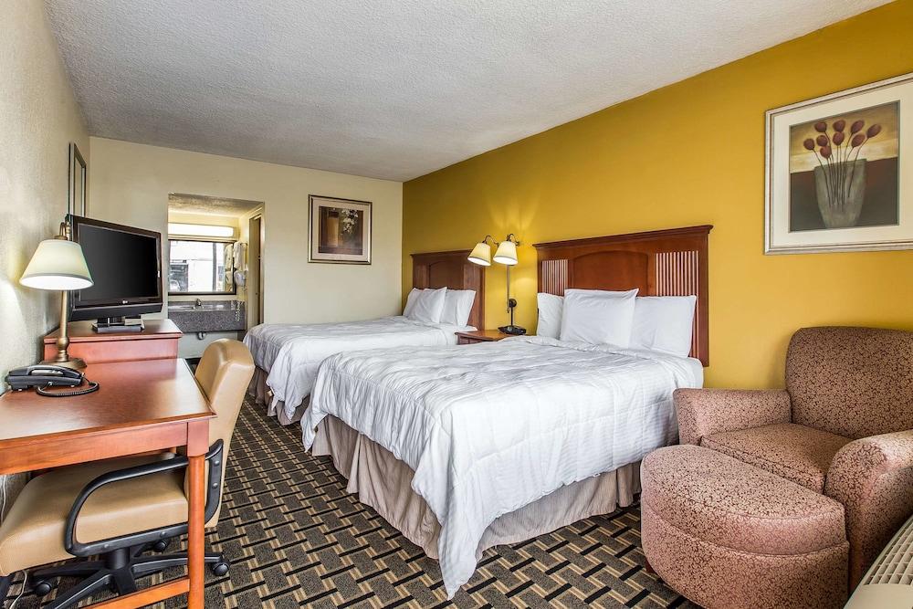 Econo Lodge Byron near Historic District - Warner Robins photo 39