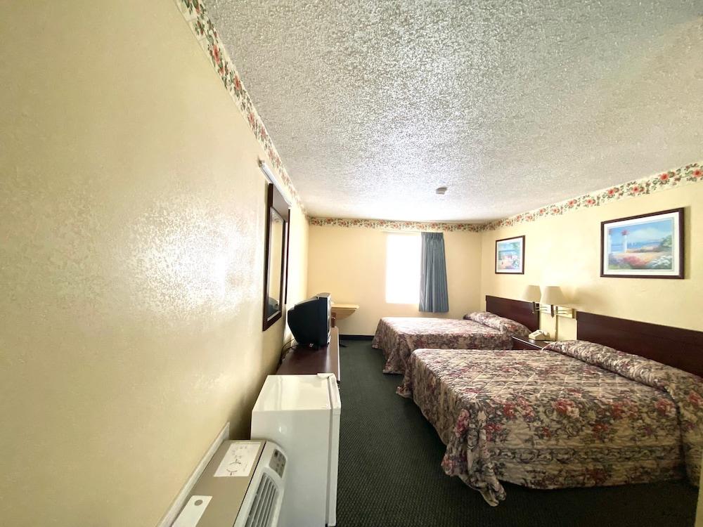 Economy Inn photo 4