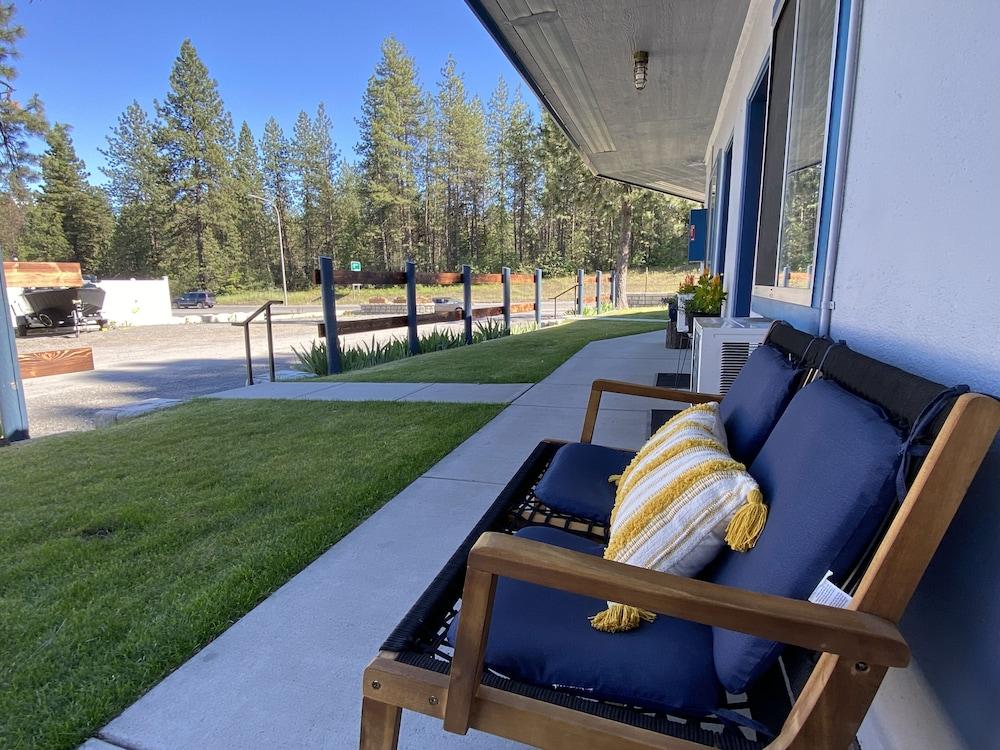 Columbia Point Resort photo 32