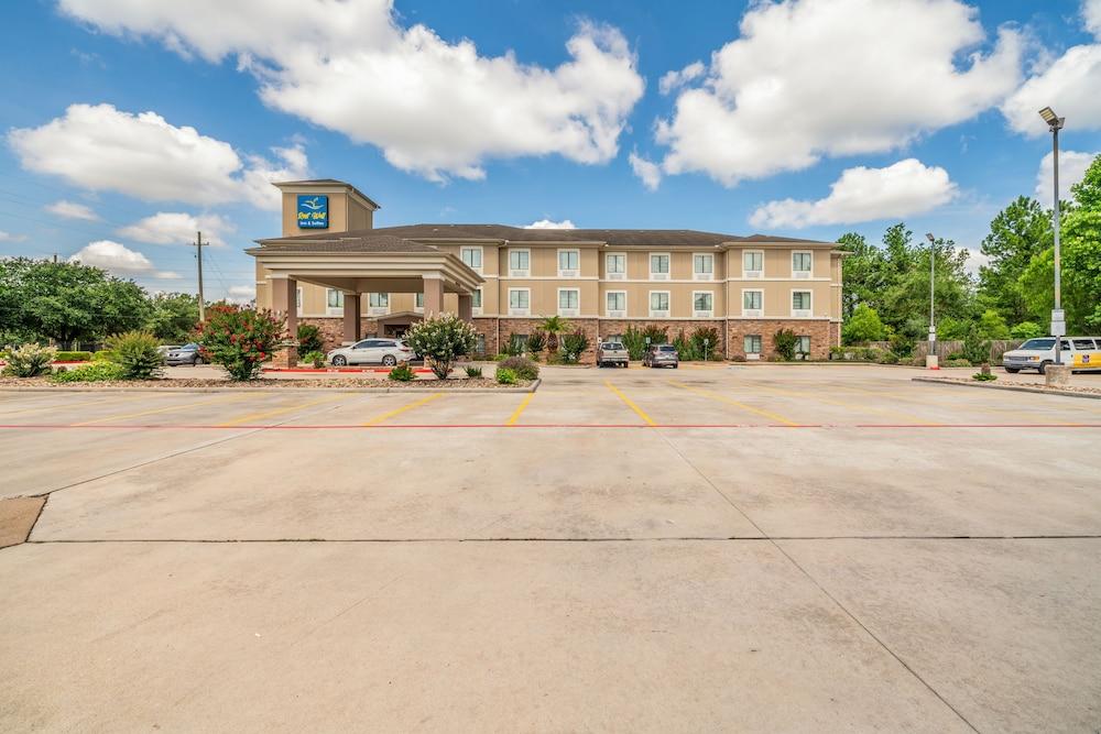 Rest Well Inn & Suites photo 24