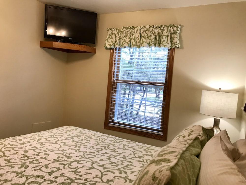 Bay Breeze Resort photo 55