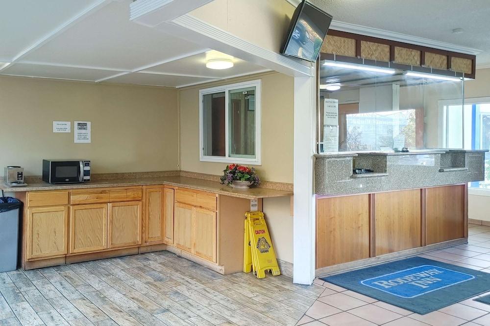 Rodeway Inn Seattle Airport photo 13