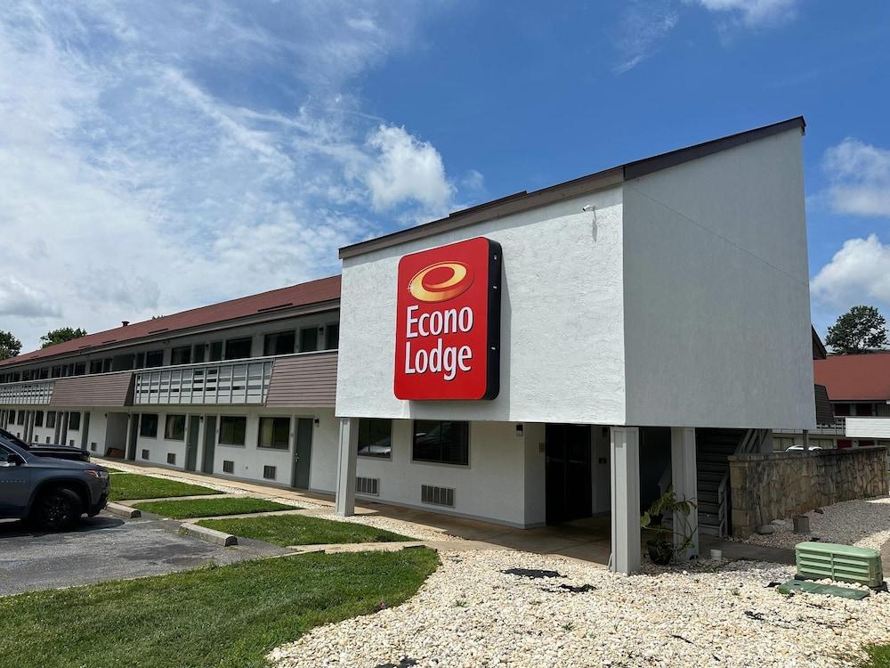 Econo Lodge Hickory photo 10