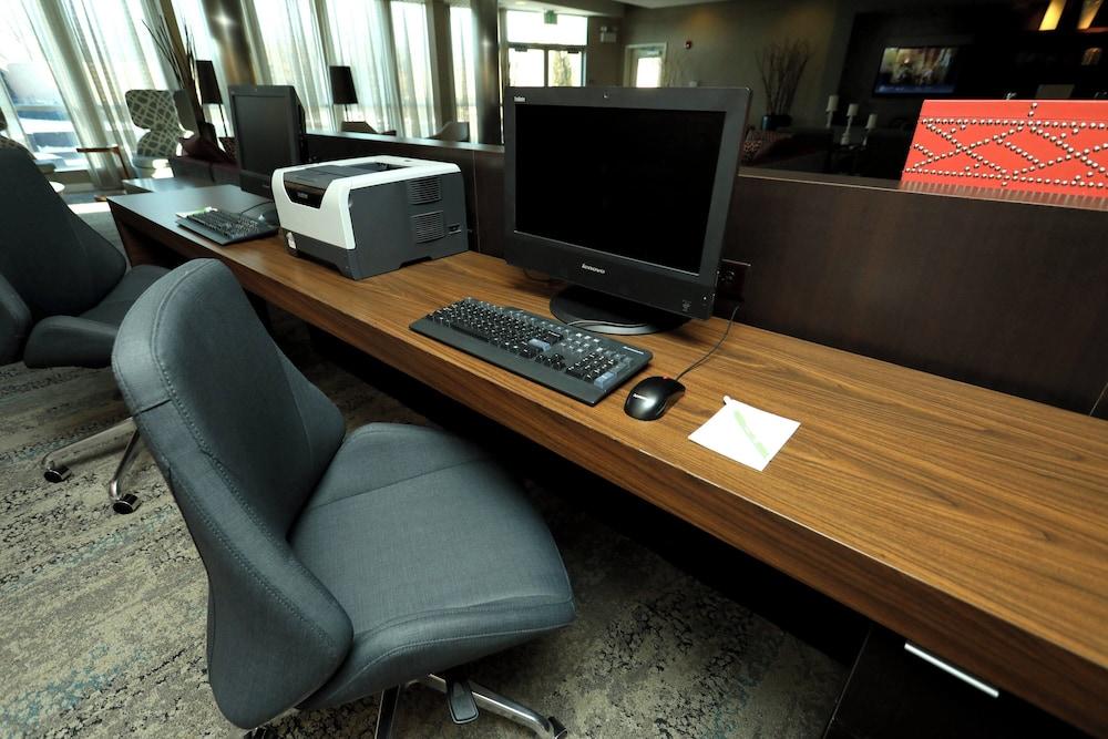 Courtyard by Marriott York photo 18