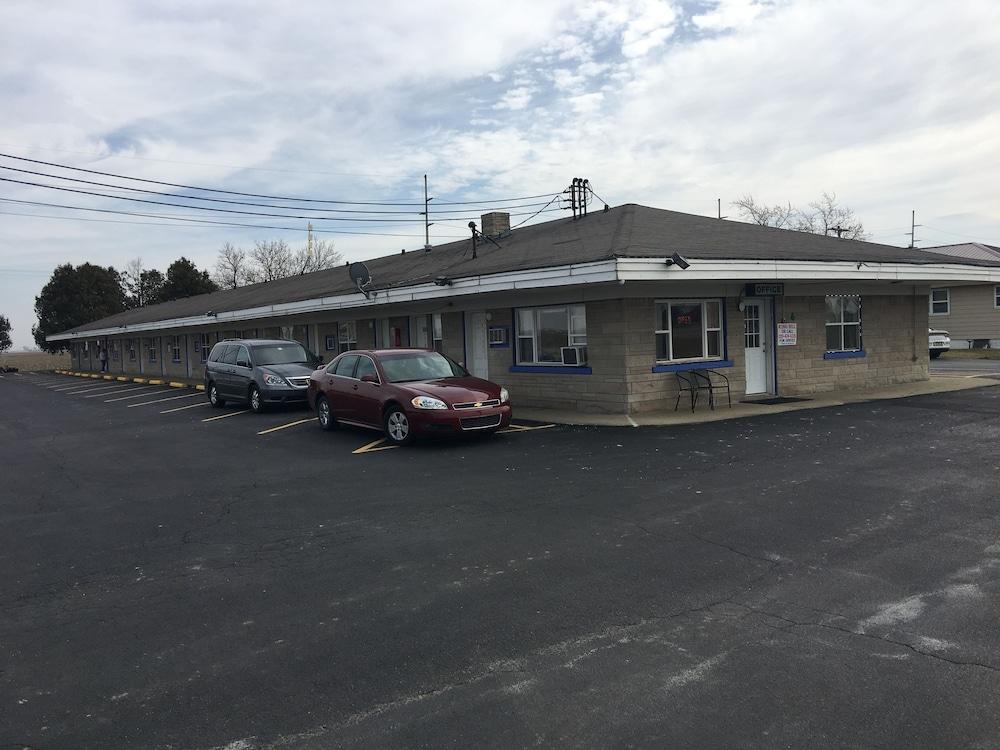 Kentland Motel photo 1