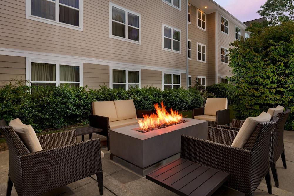 Residence Inn by Marriott Boston-Franklin photo 10