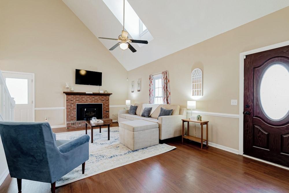 Fort Jackson Stay at the Breeze on Inn photo 38