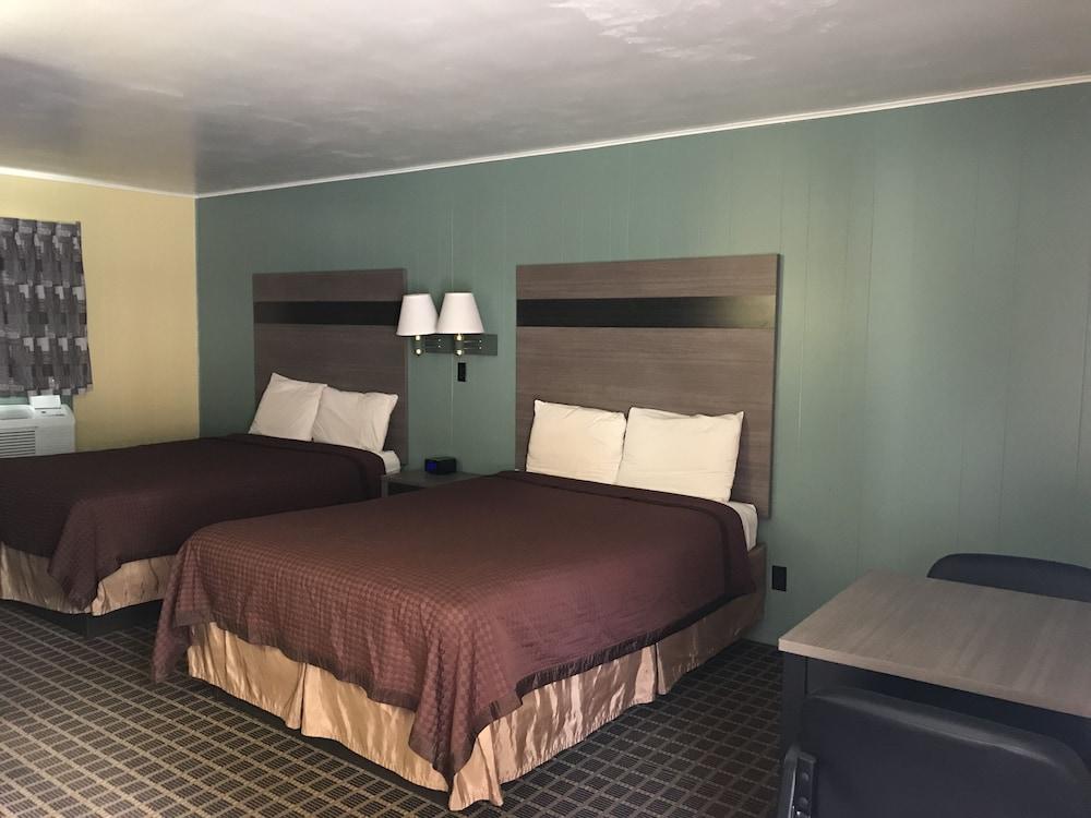 Parkview Motel photo 12
