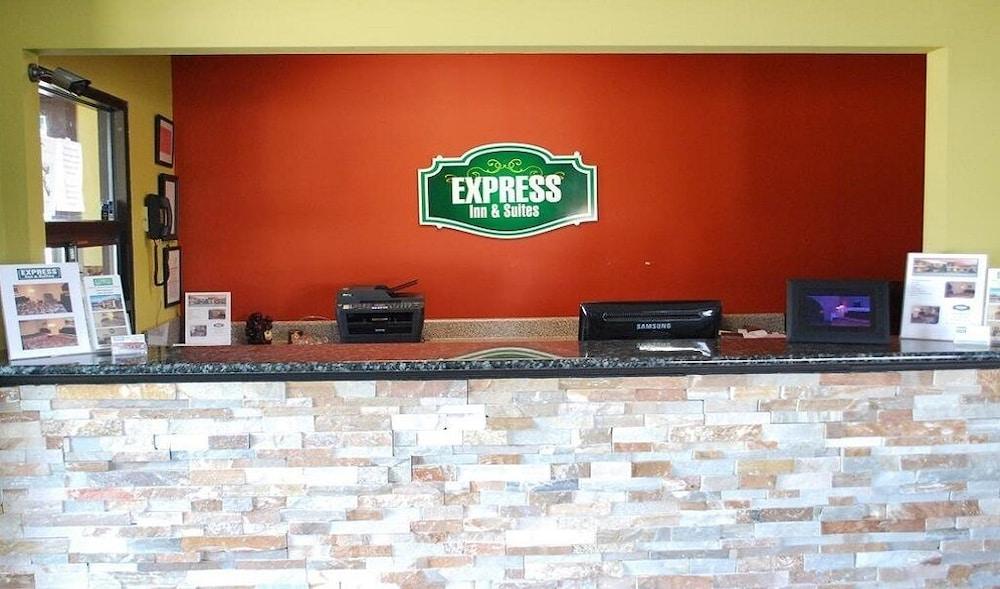 Express Inn & Suites photo 2