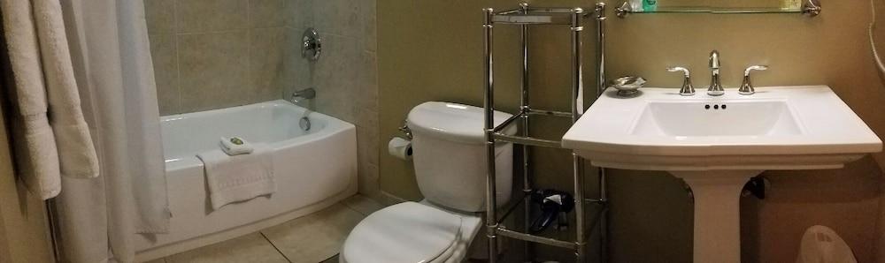 V Boutique Hotel photo 23