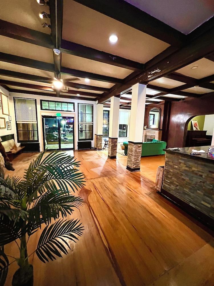 The Fallon Hotel photo 1