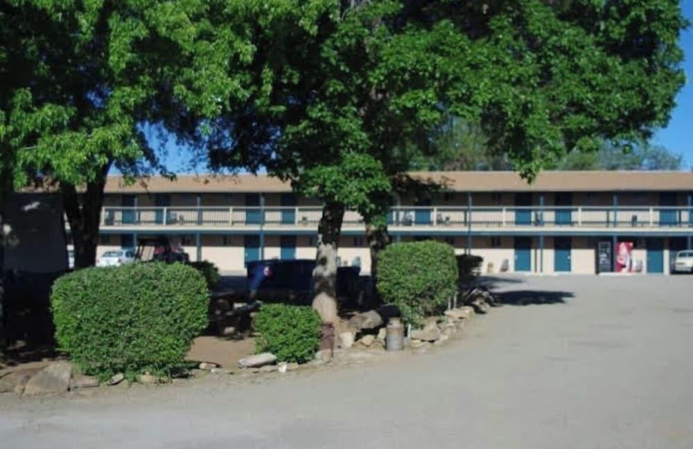 Sleeping Ute Mountain Motel photo 10