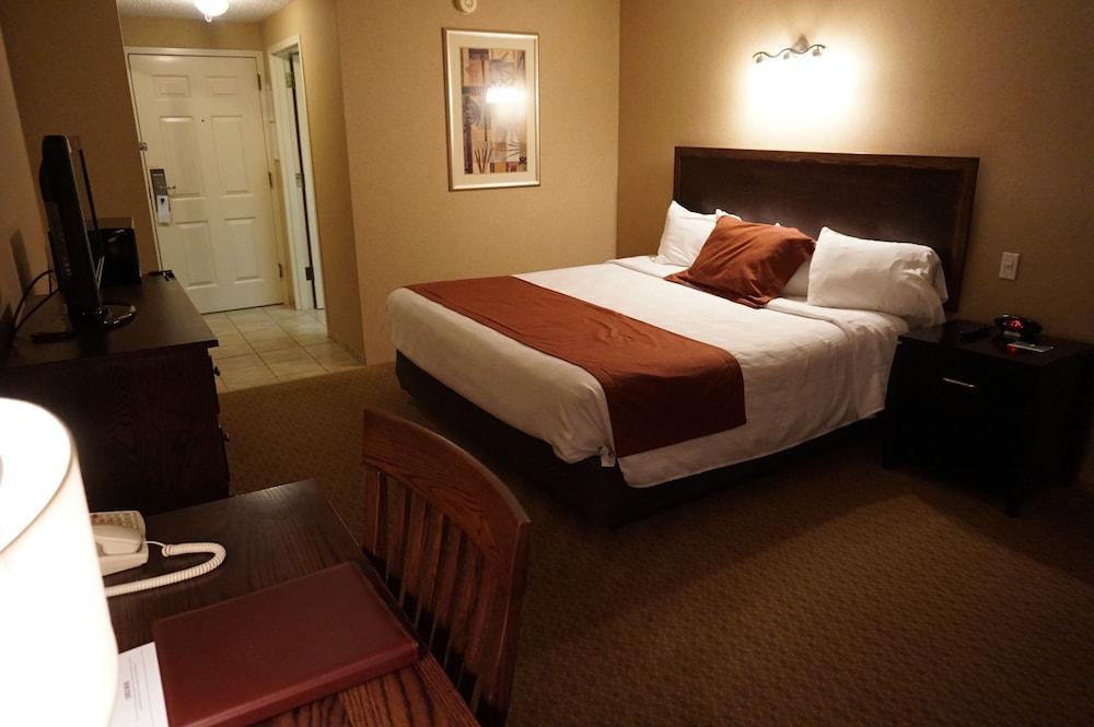 Findlay Inn and Conference Center photo 18