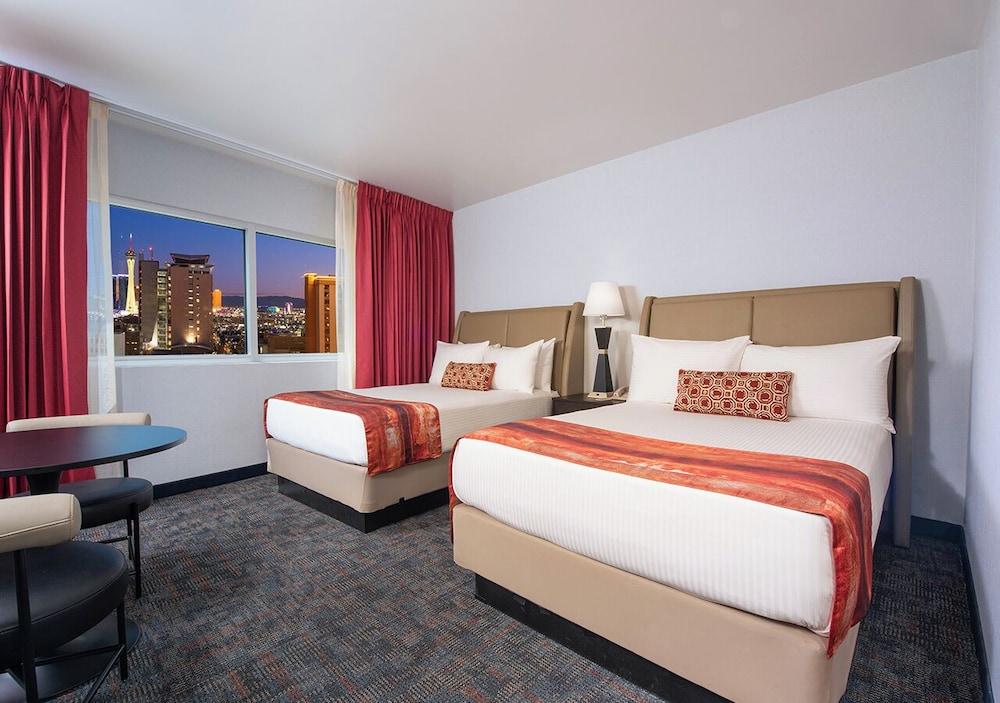 Four Queens Hotel and Casino photo 13