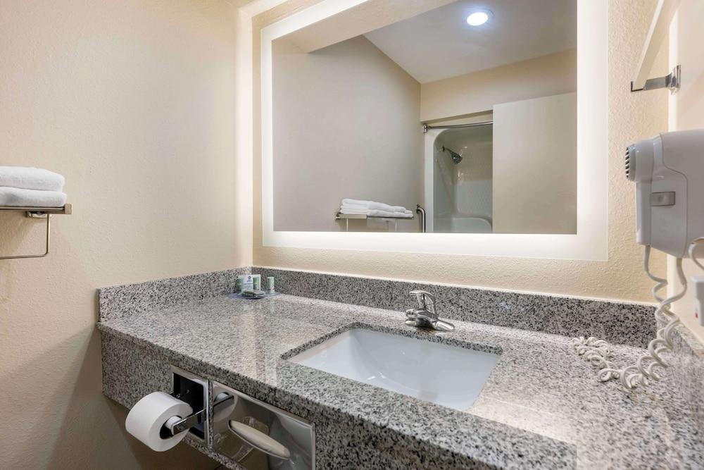 Best Western Post Inn photo 38