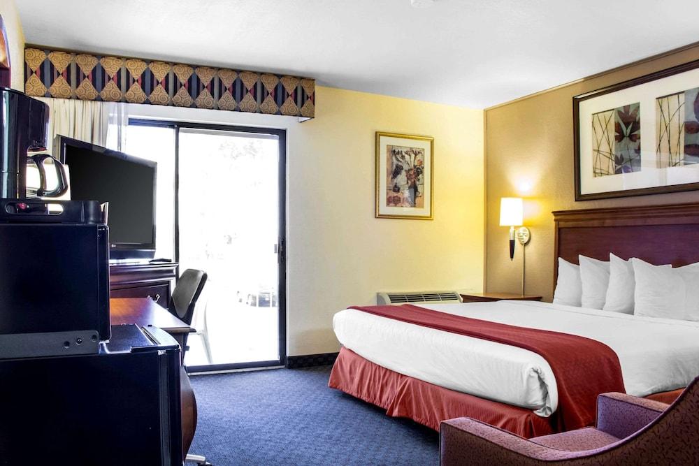 Quality Inn Wickenburg photo 11