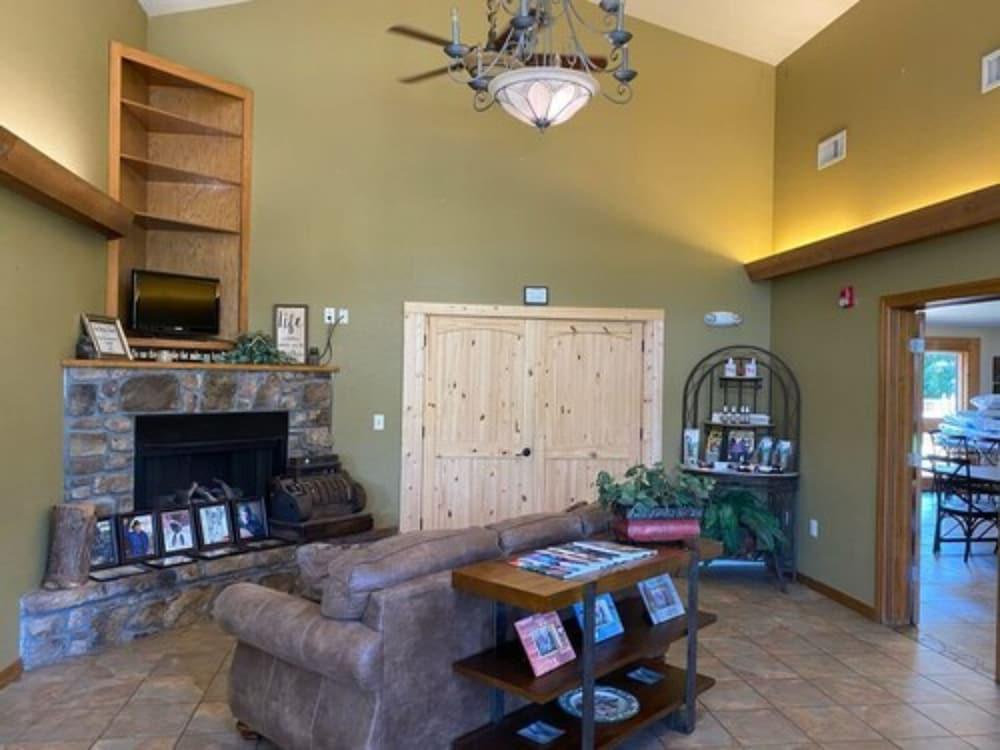 New Hochatown Lodge photo 4