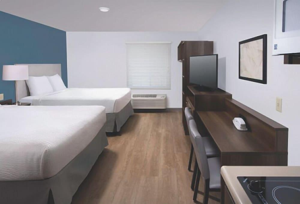Woodspring Suites Rochester Greece photo 5