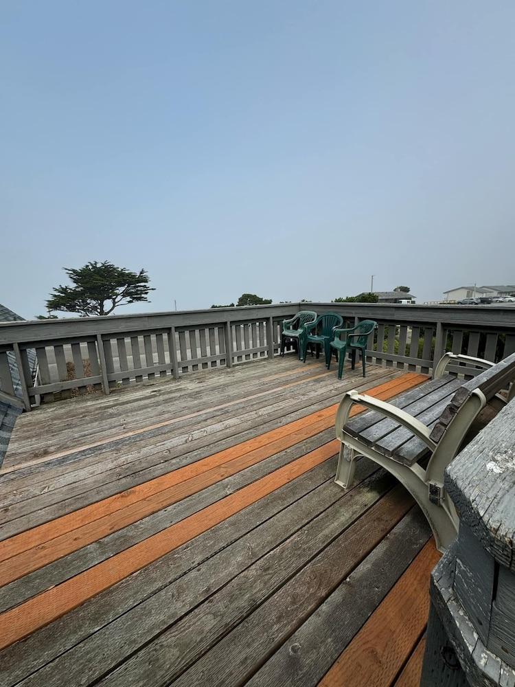 Sunset Oceanfront Lodging photo 76