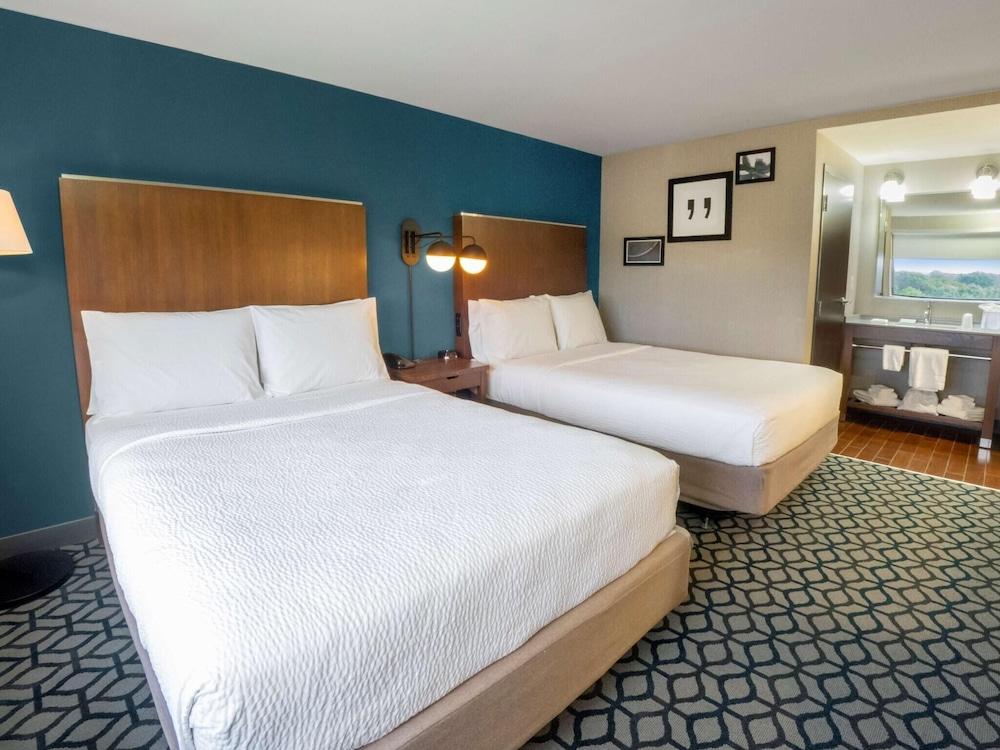 Crowne Plaza Niagara Falls NY Riverside by IHG photo 74