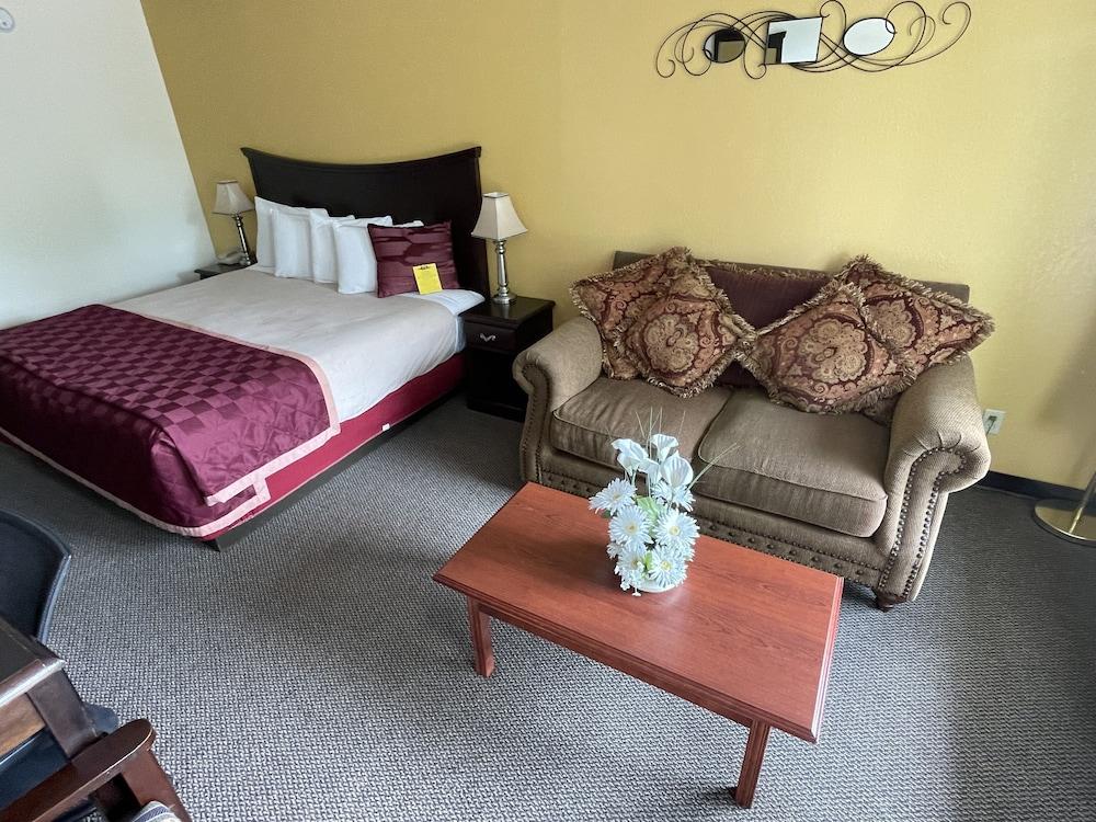 Ozark Valley Inn photo 14
