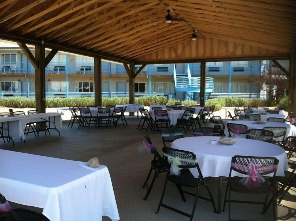 Beachfront Resort photo 8