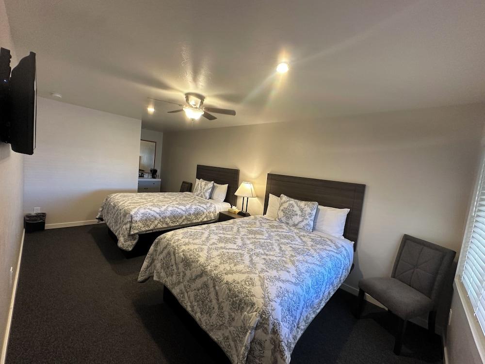 Lee Vining Motel photo 14