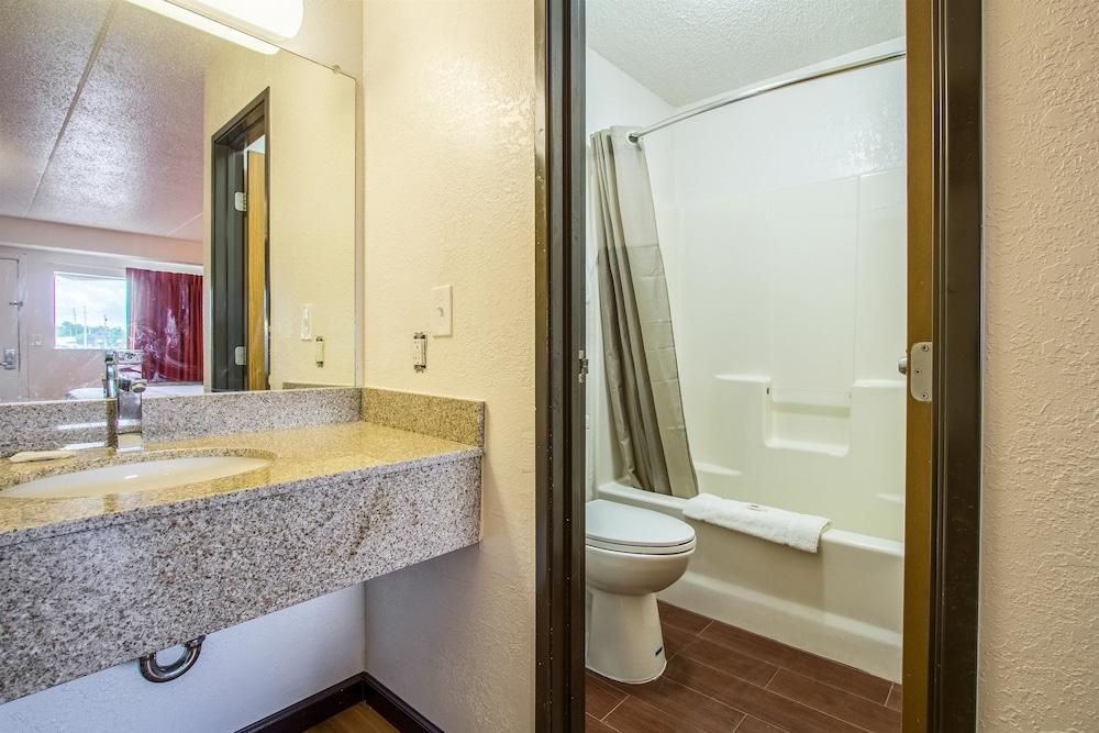 Motel 6 Ashland, OH photo 25