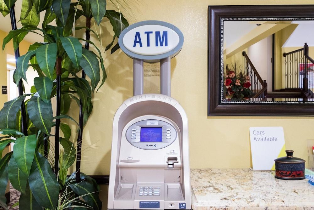 GreenTree Inn Houston IAH Airport photo 12