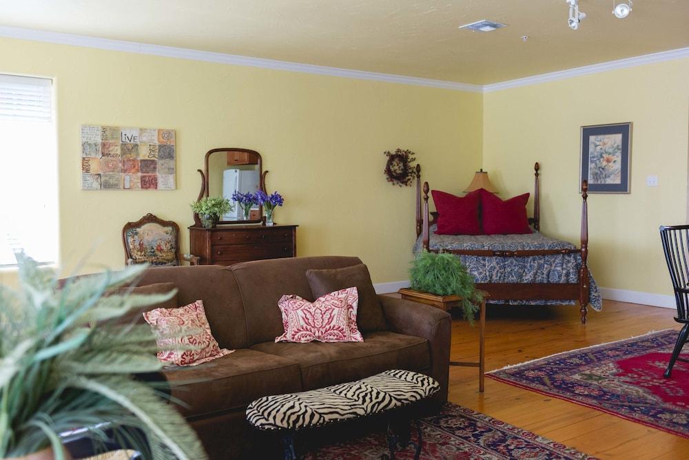 High Cotton Inn photo 5