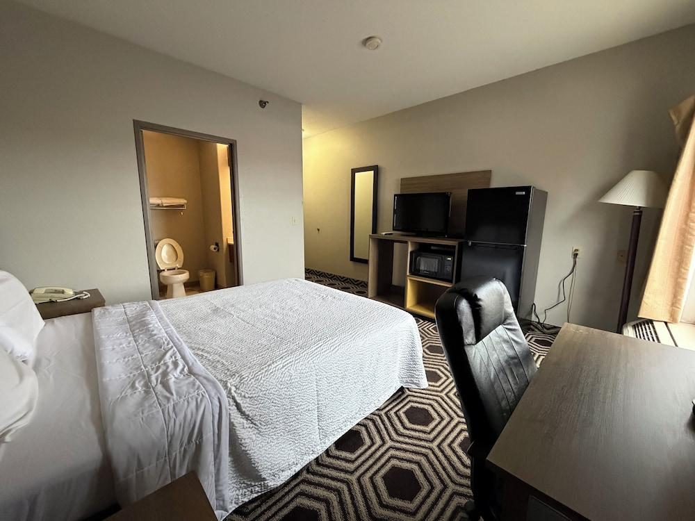 Relax Inn & Suites photo 24