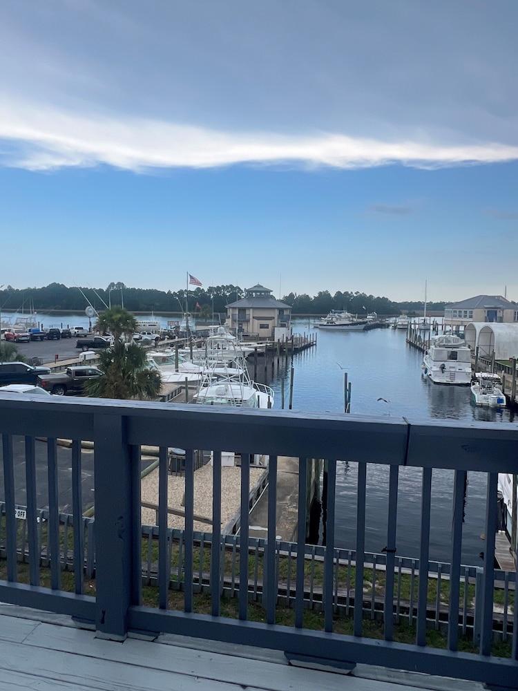 The Moorings Hotel and Marina photo 16