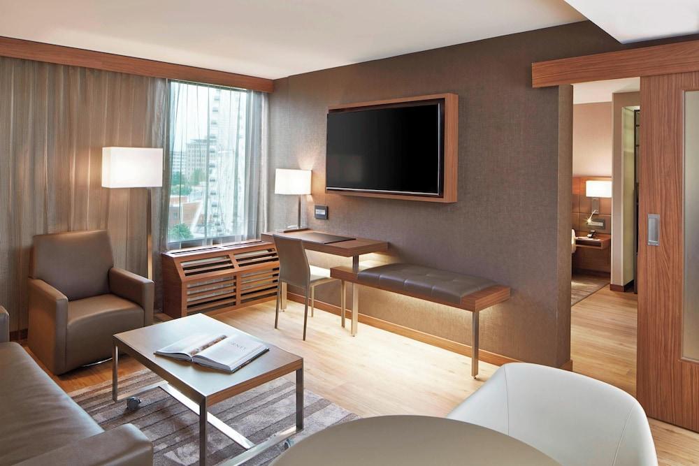 AC Hotel by Marriott Atlanta Downtown photo 23