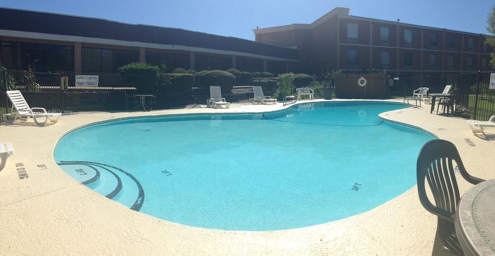 Executive Inn photo 8