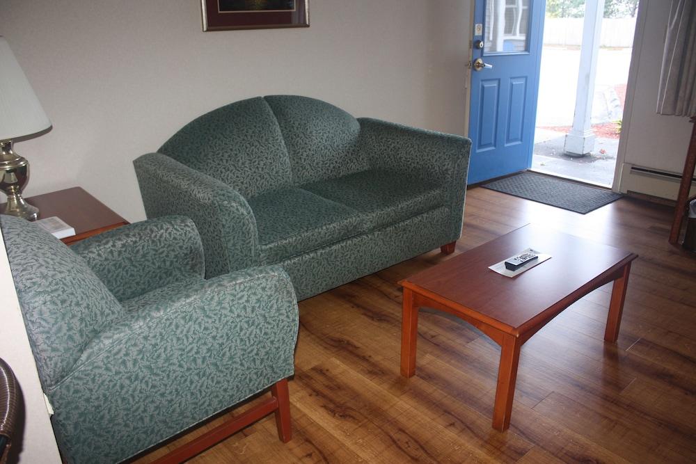 The Towne Motel photo 45