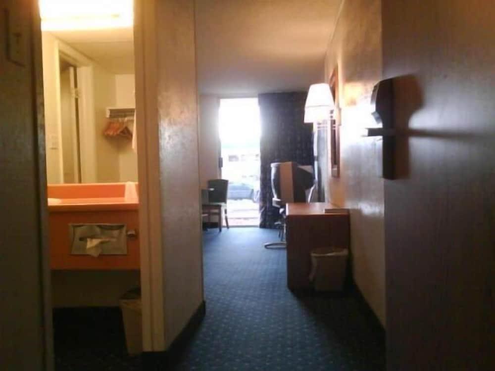 American Motel photo 6