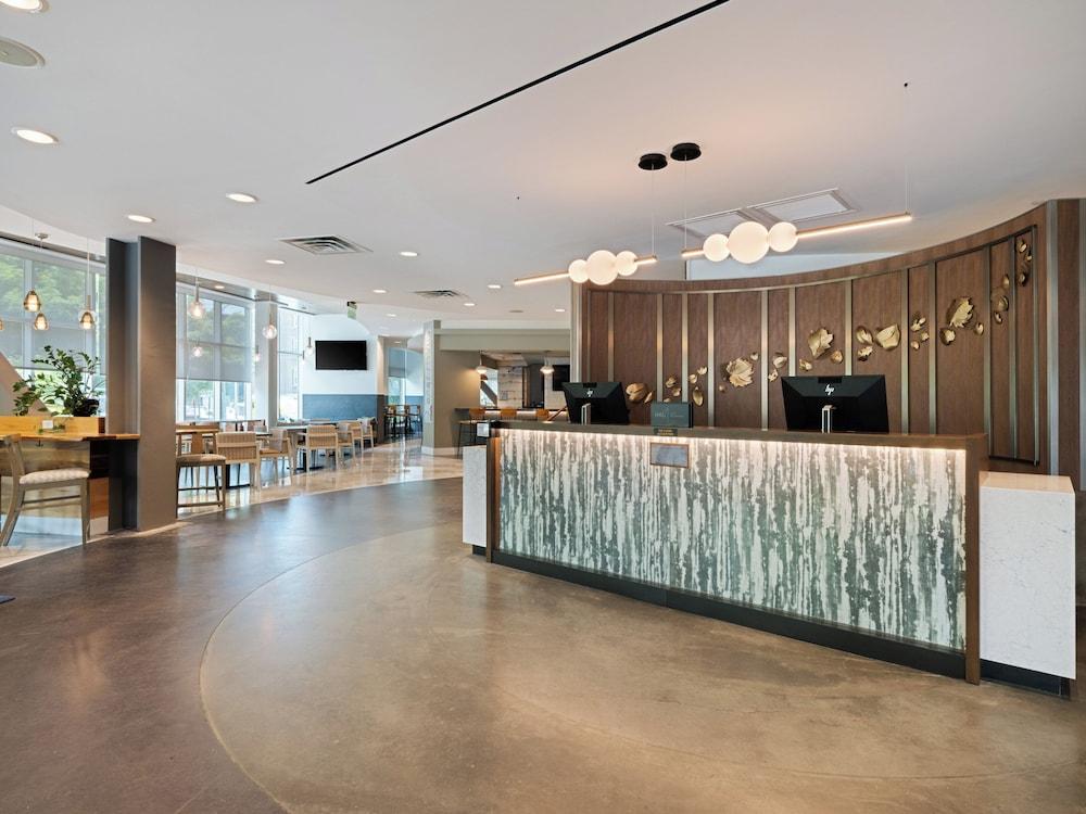 Hotel Indigo Asheville Downtown by IHG photo 2