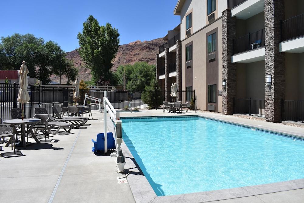 MainStay Suites Moab near Arches National Park photo 38