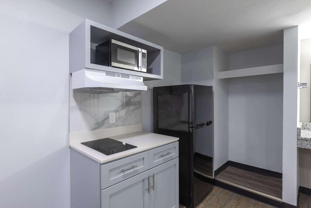 Studio 6 Hickory, NC photo 22