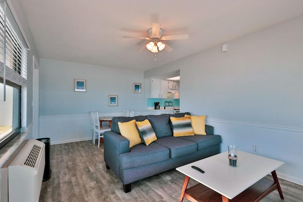 Coastal Waters Inn photo 93