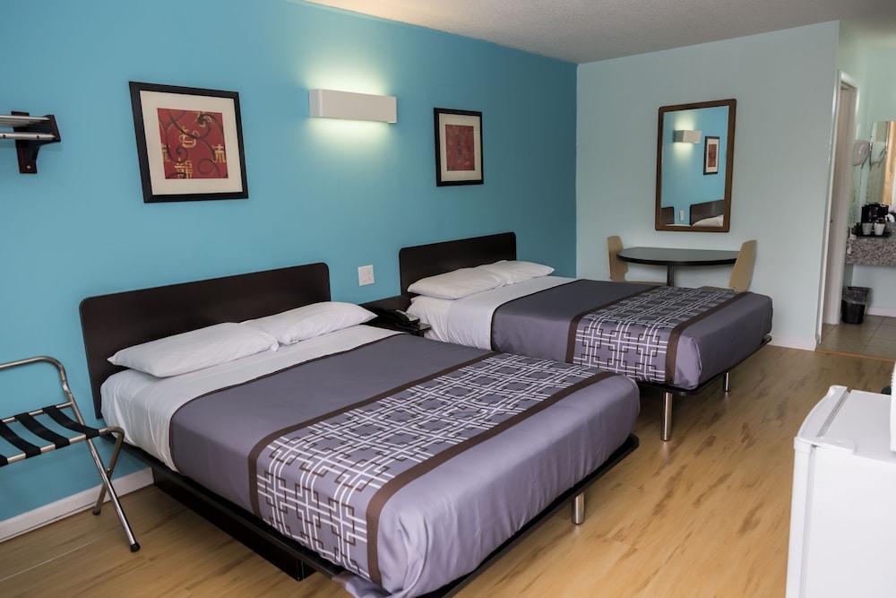 Relax Inn Motel photo 24
