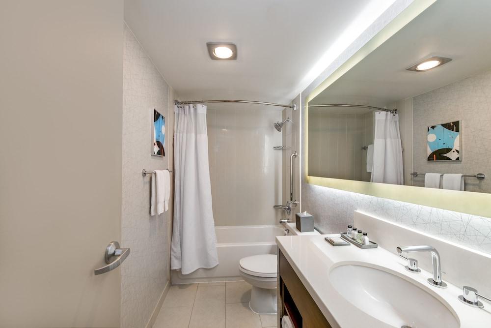 Crowne Plaza Seattle - Downtown by IHG photo 59