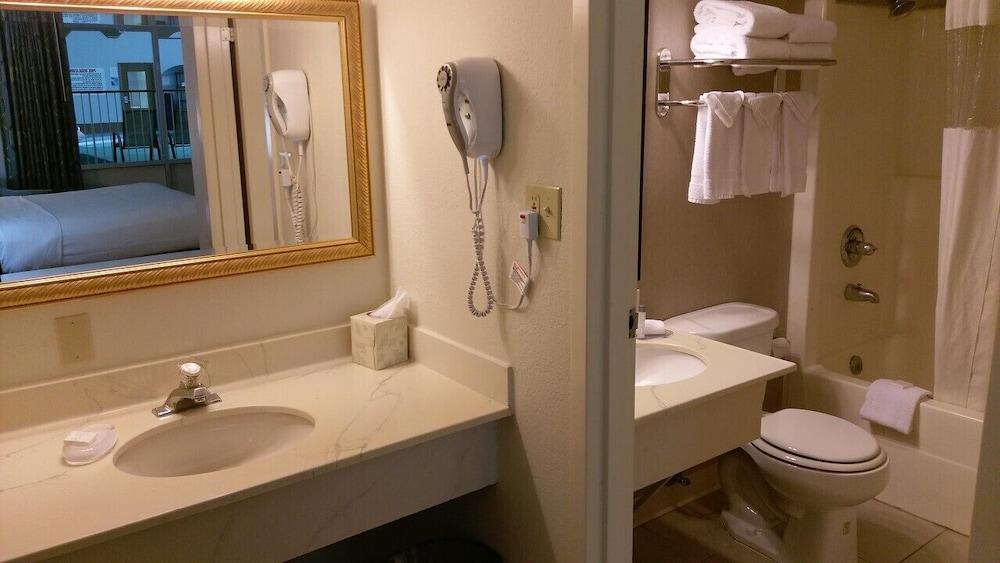 Motel 6 Hastings, NE photo 4